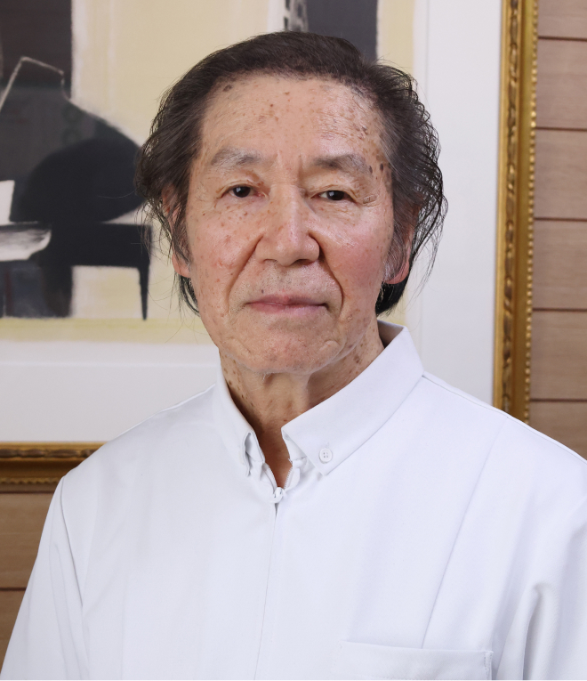 院長　山本　哲典